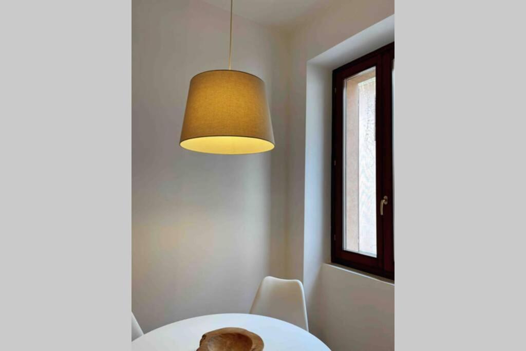 Unconventional Apartment: Centro Storico Con Bici Mantova Exterior photo